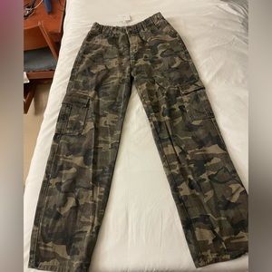 NWT ADIKA High waisted, camouflage print cargo pants